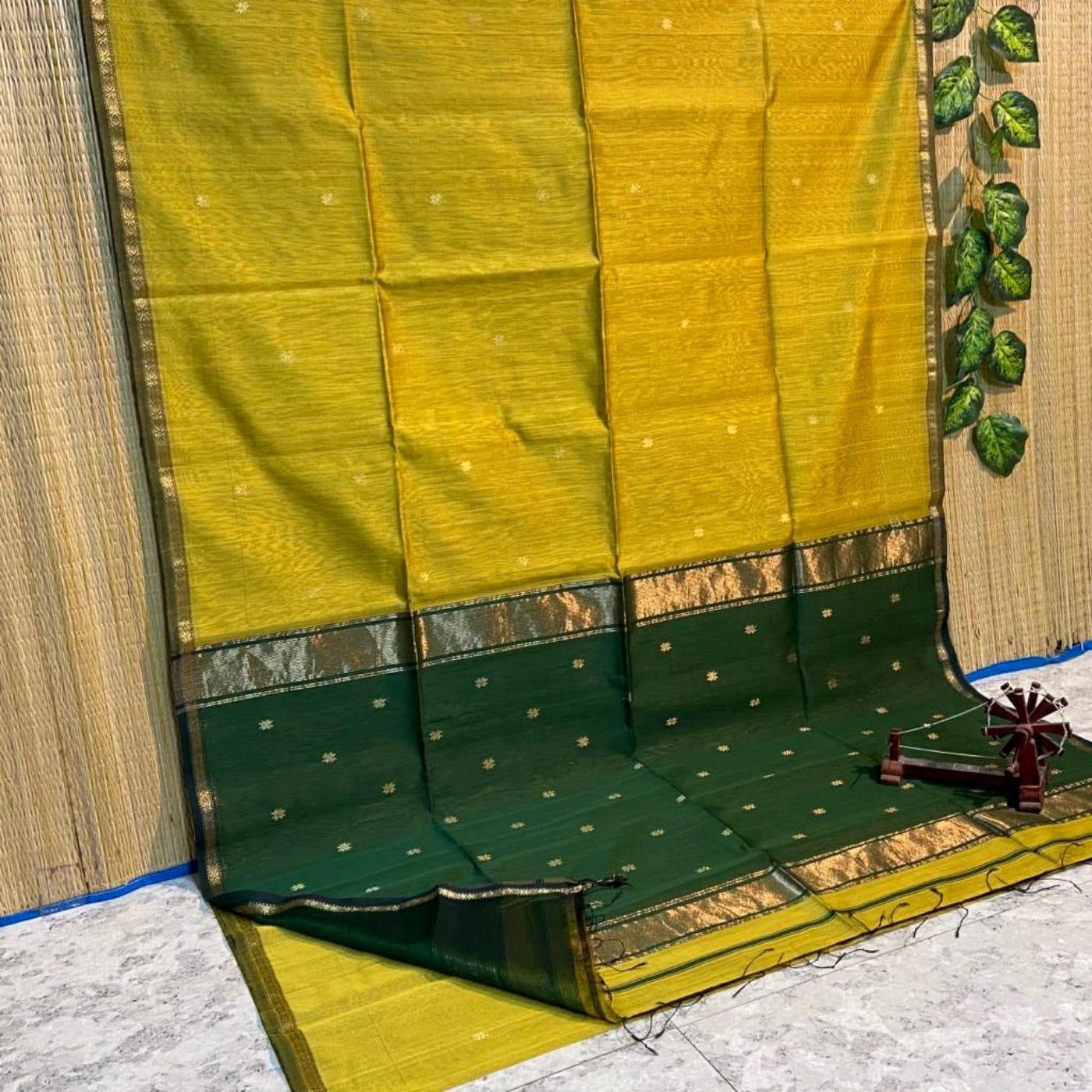 Maheshwari zari weaving work Handloom cotton silk